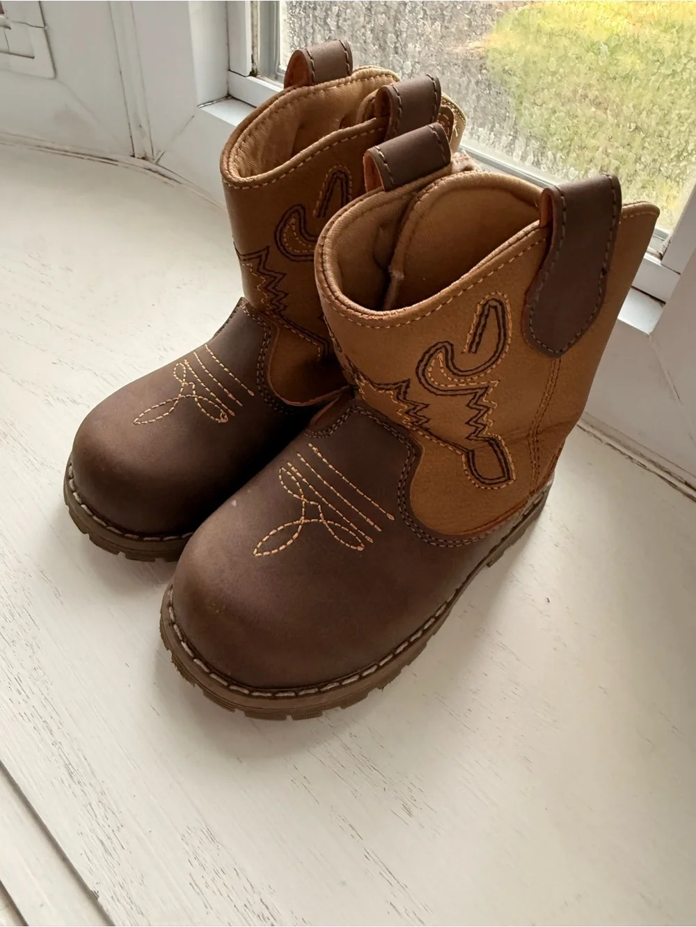 Toddler size 6 Cowboy Boots